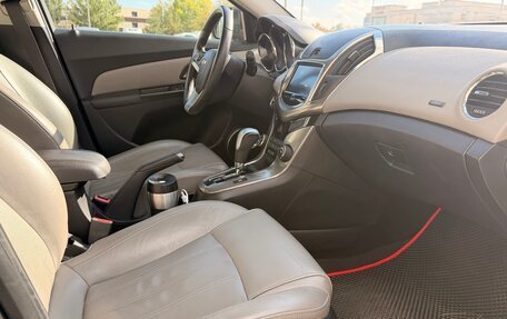 Chevrolet Cruze II, 2013 год, 1 000 000 рублей, 17 фотография