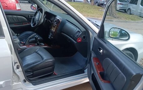 Hyundai Sonata IV рестайлинг, 2011 год, 670 000 рублей, 11 фотография