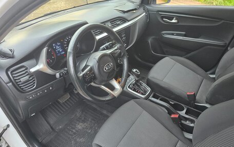 KIA Rio IV, 2021 год, 799 000 рублей, 25 фотография