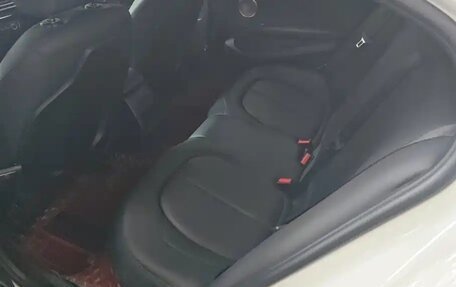BMW 1 серия, 2023 год, 1 630 000 рублей, 4 фотография
