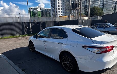 Toyota Camry, 2020 год, 1 975 000 рублей, 1 фотография
