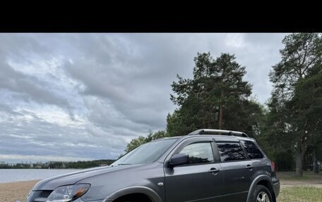 Mitsubishi Outlander III рестайлинг 3, 2006 год, 450 000 рублей, 10 фотография