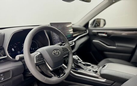 Toyota Highlander, 2026 год, 5 500 000 рублей, 12 фотография