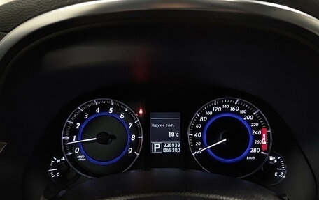 Infiniti QX70, 2014 год, 2 230 000 рублей, 13 фотография