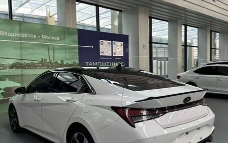 Hyundai Elantra, 2022 год, 1 722 600 рублей, 5 фотография