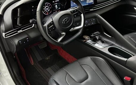 Hyundai Elantra, 2022 год, 1 722 600 рублей, 8 фотография