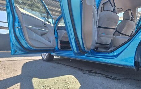 Honda Insight II рестайлинг, 2009 год, 815 000 рублей, 14 фотография