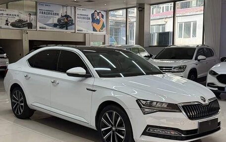 Skoda Superb, 2024 год, 4 028 421 рублей, 3 фотография