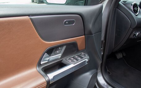 Mercedes-Benz GLB, 2022 год, 3 877 000 рублей, 18 фотография