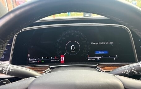 Cadillac Escalade V, 2022 год, 9 700 000 рублей, 2 фотография