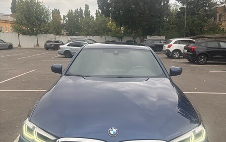 BMW 5 серия, 2021 год, 4 950 000 рублей, 2 фотография