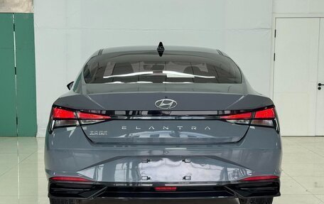 Hyundai Elantra, 2023 год, 1 550 000 рублей, 5 фотография