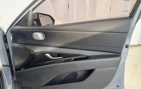 Hyundai Elantra, 2023 год, 1 550 000 рублей, 10 фотография