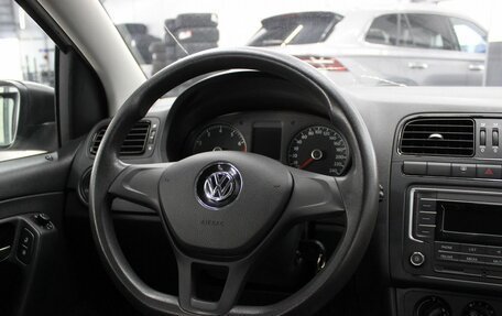Volkswagen Polo VI (EU Market), 2016 год, 940 000 рублей, 12 фотография