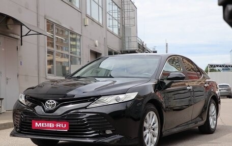 Toyota Camry, 2019 год, 2 150 000 рублей, 1 фотография
