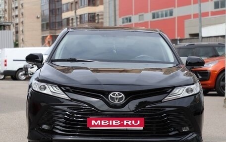 Toyota Camry, 2019 год, 2 150 000 рублей, 2 фотография