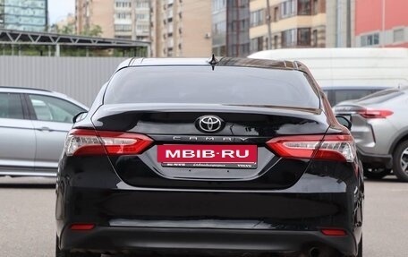Toyota Camry, 2019 год, 2 150 000 рублей, 5 фотография