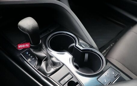 Toyota Camry, 2019 год, 2 150 000 рублей, 12 фотография