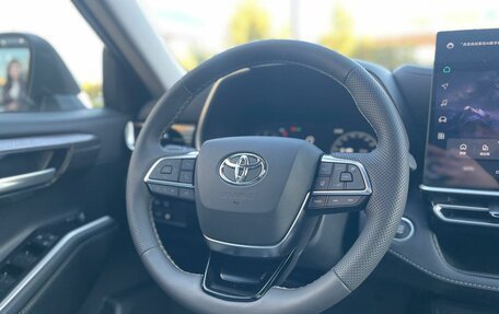 Toyota Highlander, 2026 год, 5 235 000 рублей, 20 фотография