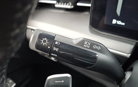 KIA K5, 2022 год, 2 390 000 рублей, 18 фотография