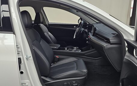 KIA K5, 2022 год, 2 390 000 рублей, 23 фотография