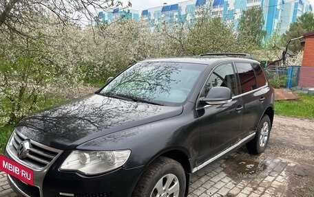 Volkswagen Touareg III, 2007 год, 690 000 рублей, 2 фотография