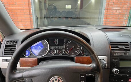 Volkswagen Touareg III, 2007 год, 690 000 рублей, 11 фотография