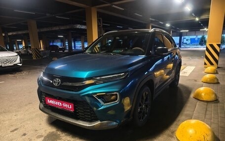 Toyota Urban Cruiser, 2023 год, 3 000 000 рублей, 1 фотография