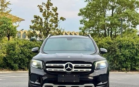 Mercedes-Benz GLB, 2022 год, 2 990 000 рублей, 2 фотография