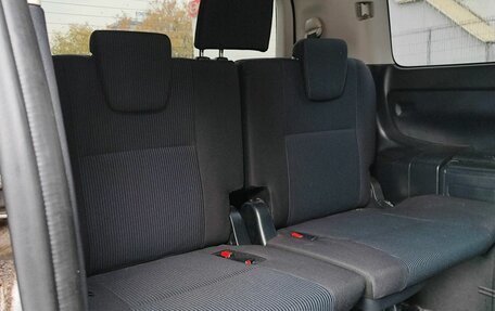 Toyota Noah III, 2016 год, 1 689 000 рублей, 15 фотография