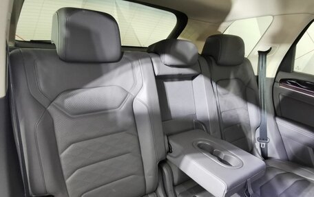 Volkswagen Touareg III, 2019 год, 3 775 750 рублей, 16 фотография