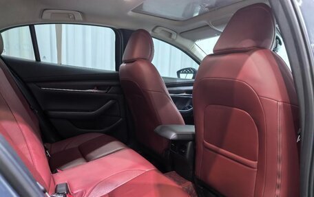 Mazda 3, 2022 год, 1 660 000 рублей, 13 фотография
