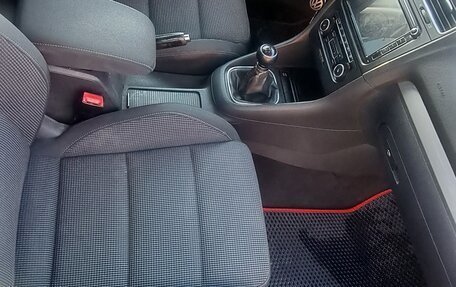 Volkswagen Golf VI, 2012 год, 900 000 рублей, 9 фотография