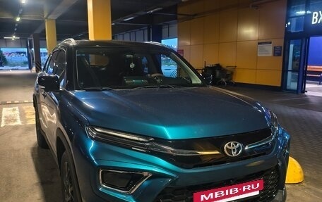 Toyota Urban Cruiser, 2023 год, 3 000 000 рублей, 11 фотография