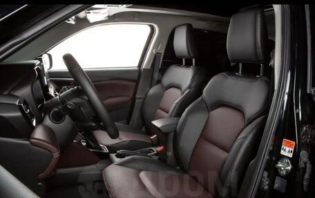Toyota Urban Cruiser, 2023 год, 3 000 000 рублей, 17 фотография