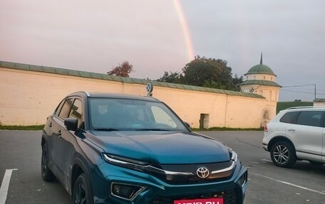 Toyota Urban Cruiser, 2023 год, 3 000 000 рублей, 25 фотография