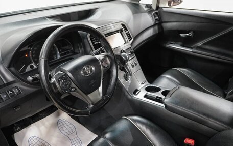 Toyota Venza I, 2013 год, 1 999 000 рублей, 14 фотография