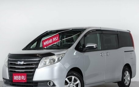 Toyota Noah III, 2014 год, 2 149 000 рублей, 4 фотография