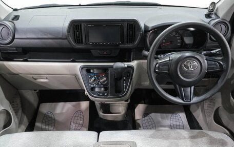 Toyota Passo III, 2018 год, 899 000 рублей, 18 фотография