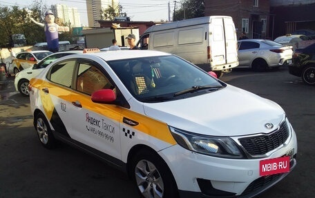 KIA Rio III рестайлинг, 2012 год, 280 000 рублей, 2 фотография