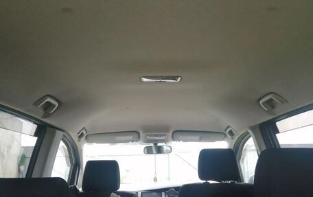Toyota ISis I, 2011 год, 1 050 000 рублей, 13 фотография