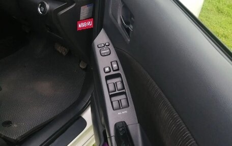 Toyota ISis I, 2011 год, 1 050 000 рублей, 17 фотография
