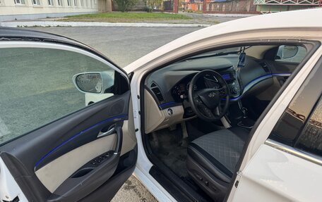 Hyundai i40 I рестайлинг, 2013 год, 1 200 000 рублей, 12 фотография