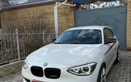 BMW 1 серия, 2012 год, 1 300 000 рублей, 3 фотография
