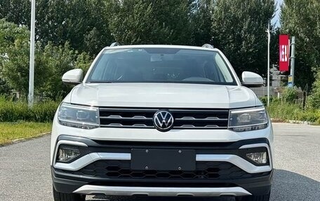 Volkswagen T-Cross I, 2022 год, 1 745 000 рублей, 2 фотография