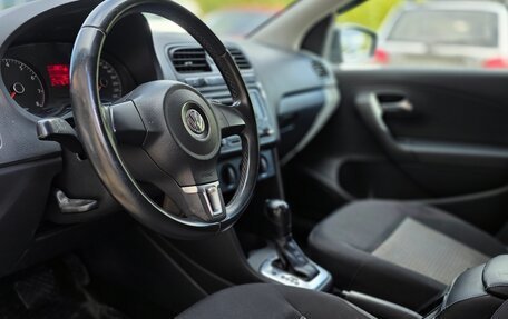 Volkswagen Polo VI (EU Market), 2012 год, 750 000 рублей, 4 фотография