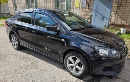 Volkswagen Polo VI (EU Market), 2012 год, 750 000 рублей, 2 фотография