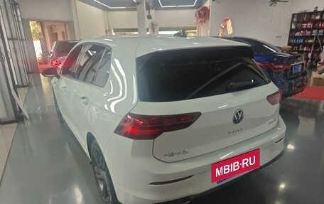 Volkswagen Golf VIII, 2023 год, 1 780 000 рублей, 4 фотография
