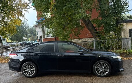 Toyota Camry, 2019 год, 2 600 000 рублей, 3 фотография