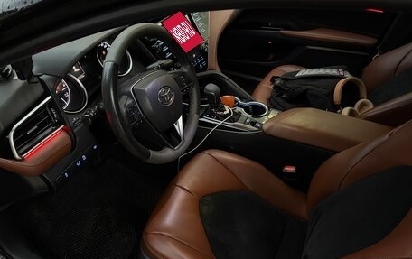Toyota Camry, 2019 год, 2 600 000 рублей, 9 фотография